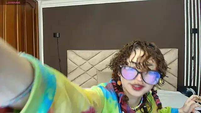 AbbyDoll_OwO on StripChat 