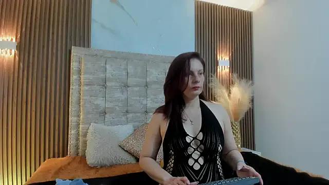 ada_mclaine on StripChat 