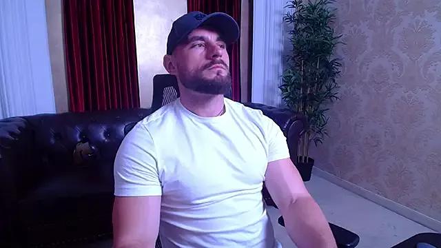 AdamJamesonn on StripChat 
