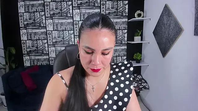 Agata-Moon on StripChat 