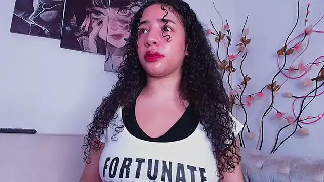 Aillyn_Moonlight on StripChat 