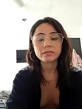 Akane24 on StripChat 