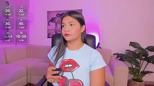 alaia7h on StripChat 