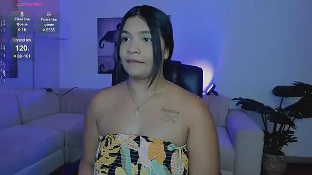 alaia7h on StripChat 