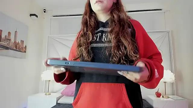 Alaia_Ath on StripChat 