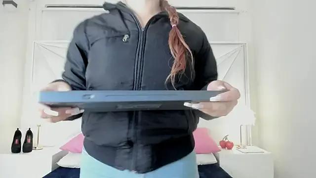 Alaia_Ath on StripChat 