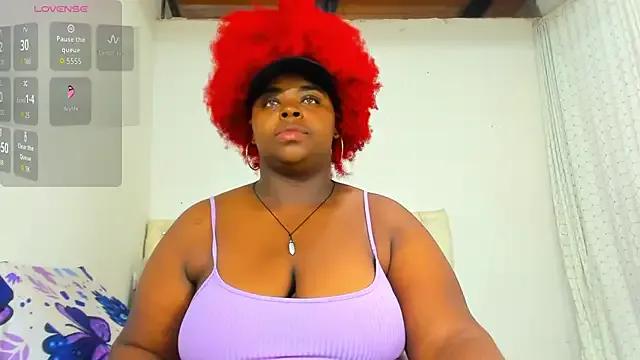 AlaiiaRios on StripChat