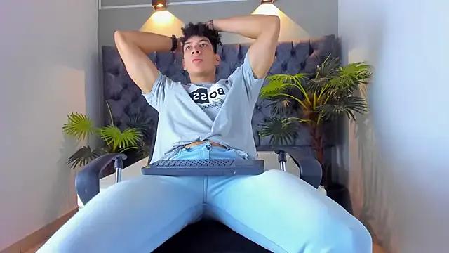 ALAN_REDINGER on StripChat 