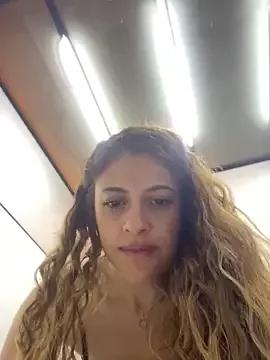 alana15 on StripChat 
