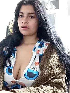 AlanaHotxx on StripChat 
