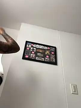 AlannaEvons on StripChat