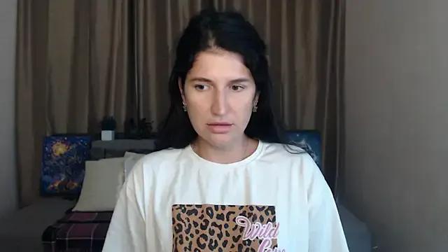 Alianna_Solo_Kisses — Freechat on StripChat
