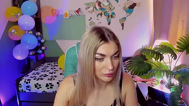 Alice_Cutieee on StripChat