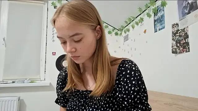 ALISALISAAS — Play with a bra strap