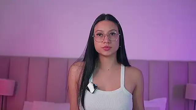 Alison_Miller9 on StripChat