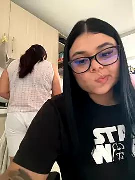 alissonfernandez_ — I get naked in front of Nana 