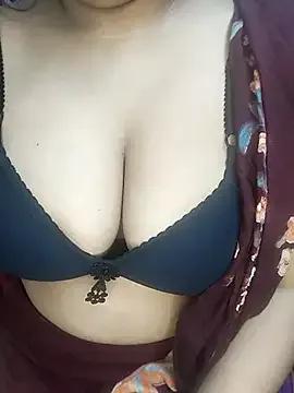 Aliya-03 on StripChat