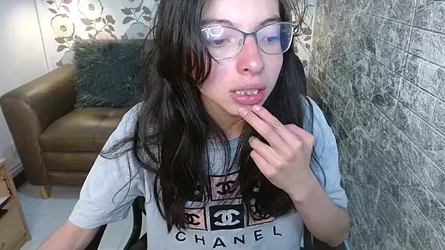 alllyson_ on StripChat 