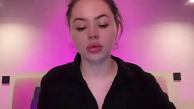 AlmaryKim on StripChat 