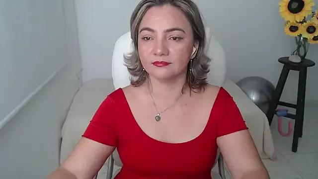 ana_milf on StripChat 