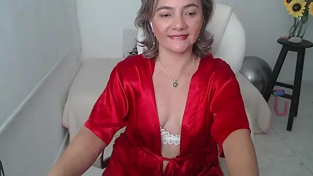 ana_milf on StripChat 