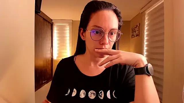 anabel_025 on StripChat 