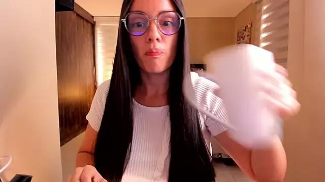 anabel_025 on StripChat 