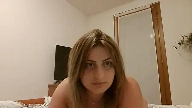 andreealady25 — Dildo in boca