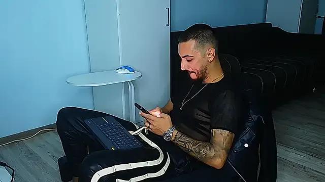 AndrewBanner on StripChat