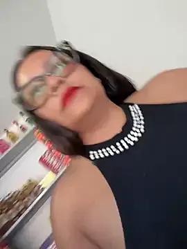 Angie_e — I take out my tits in the public store