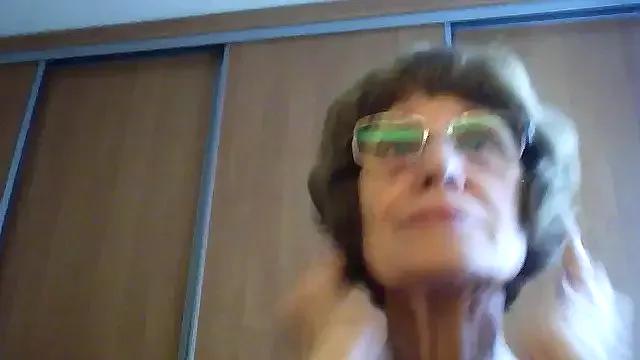 Anna72233 on StripChat 