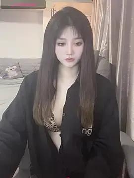 annacc999 on StripChat 