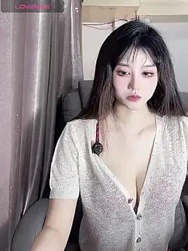 annacc999 on StripChat 