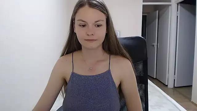 AnnaSweet18 on StripChat 