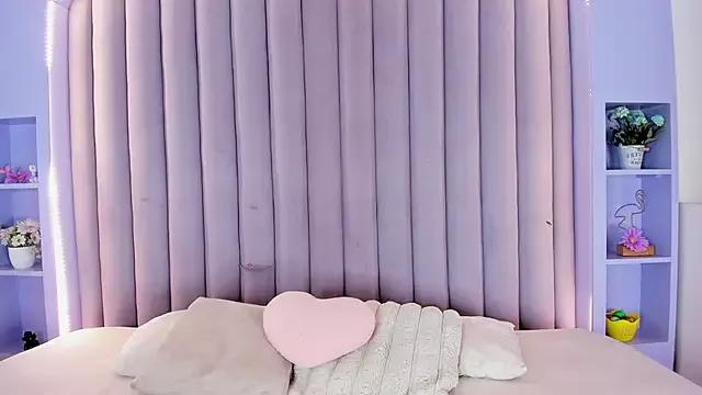 Annavic_ on StripChat 