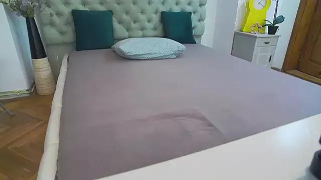 Anne_Blueeyes on StripChat 