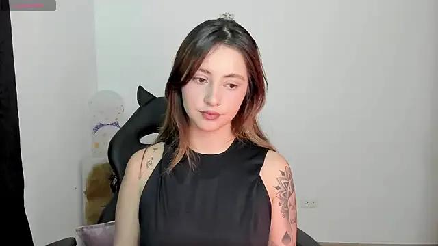 annie_mora on StripChat 