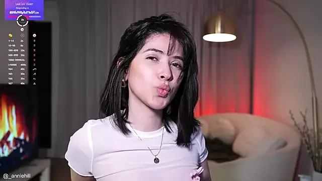 anniehillofficial on StripChat 