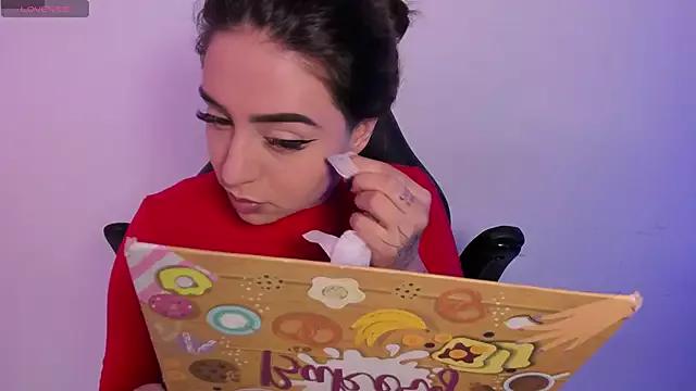 AnnikaMerliahh_ on StripChat 