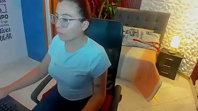 annyfischer on StripChat 