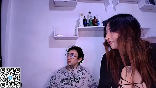 annyharriis on StripChat 