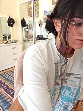 anyalikestosuck on StripChat 