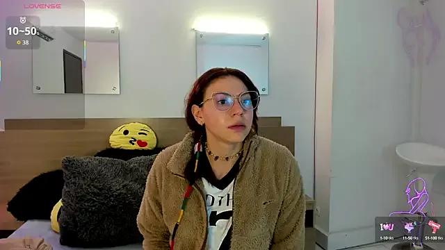 april_dumont on StripChat