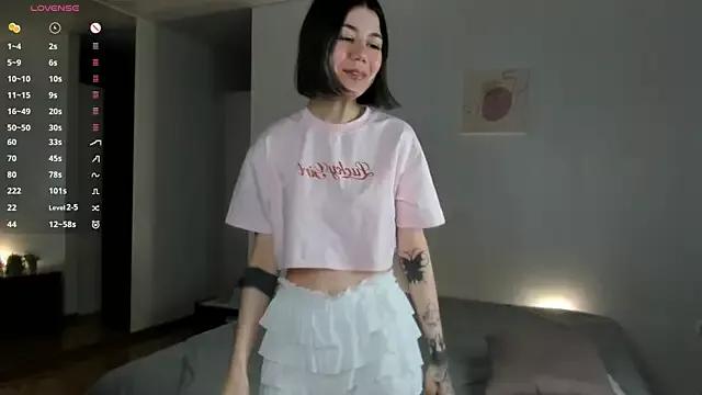 Ara_Burnard on StripChat 