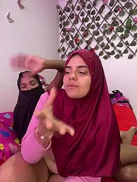 Arab_rainbow_girls on StripChat 