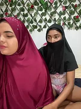 Arab_rainbow_girls on StripChat 