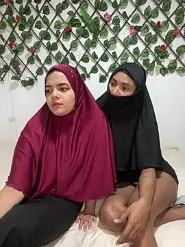 Arab_rainbow_girls on StripChat 
