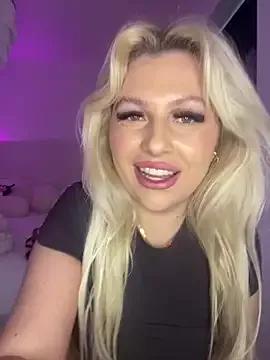 Arabellalee23 on StripChat 