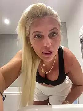 Arabellalee23 on StripChat 