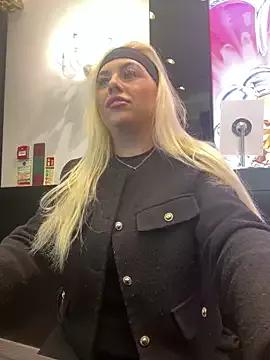 Arabellalee23 on StripChat 